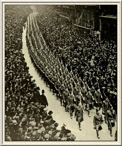 2nd Battalion, London Scottish, marching down Ludgate Hill in the
Lord Mayor's procession.