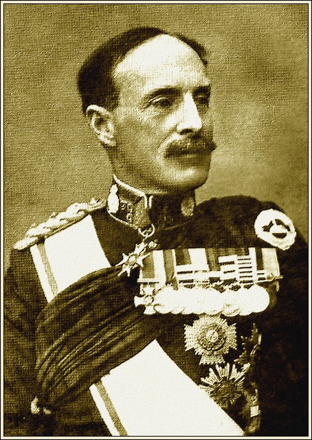 General, Sir Ian Hamilton. General, Sir Ian Hamilton.